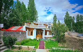 Glacier View Guest House